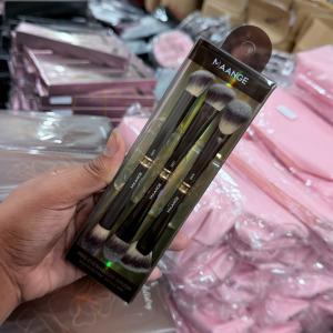 Maange 3 Pcs Pro Eyeshadow Brush (Hzs2500191 K Sh)